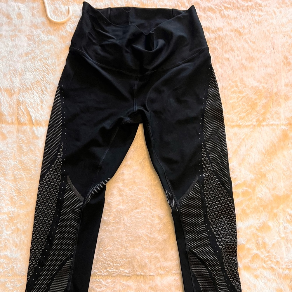 Lululemon HIIT Leggings size 6.